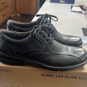 Clarks Men's black shoes